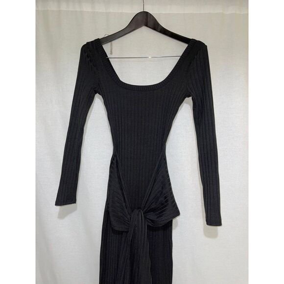 Fashion Nova Share The New Norm Maxi Dre - Picture 7 of 12